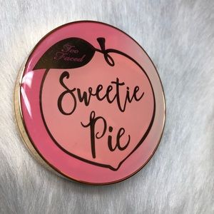 Too Faced Bronzer Sweetie Pie